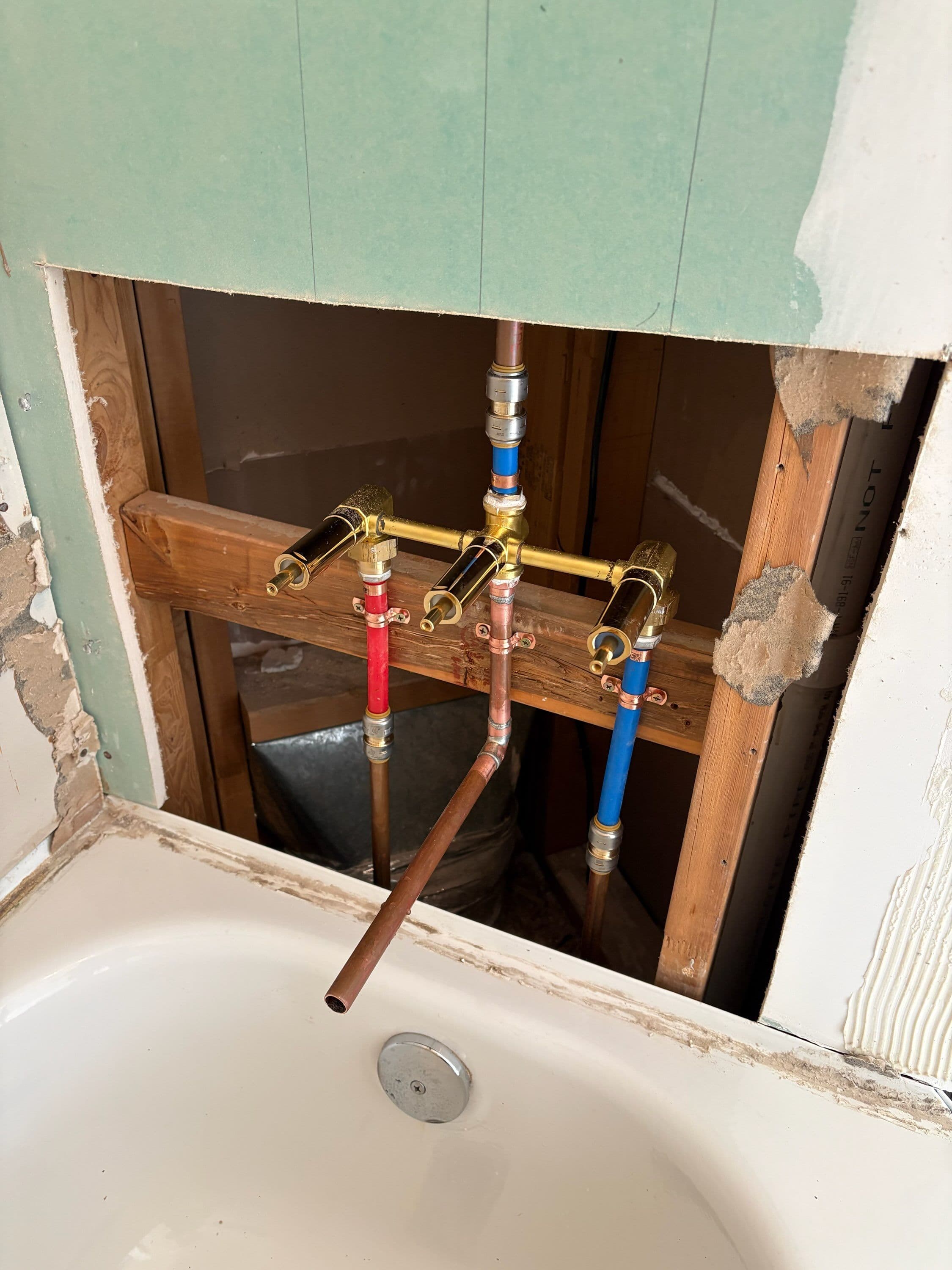 Project Tub and Shower Valve Upgrade for Optimal Water Flow image